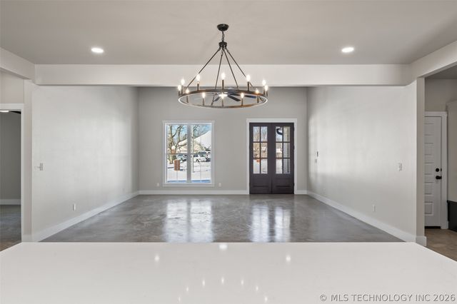 3618 W Evergreen Street, Skiatook, OK 74070