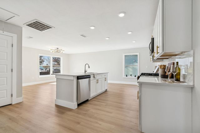 1521 Lattimore Street, Denton, TX 76209