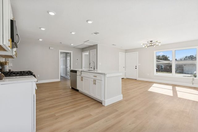 1521 Lattimore Street, Denton, TX 76209