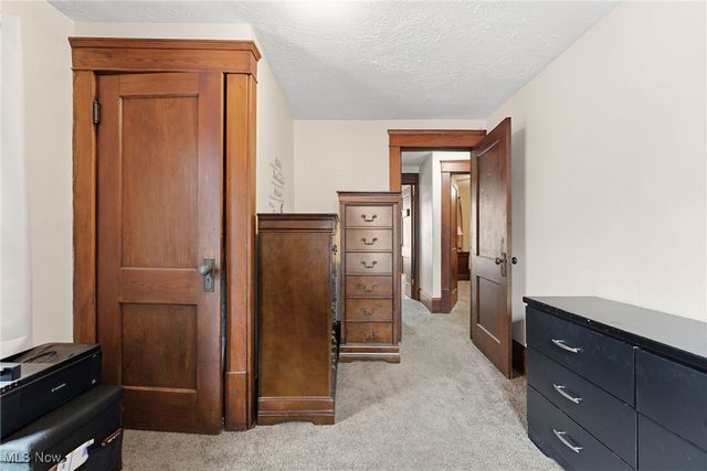 2240 12th Street SW, Akron, OH 44314