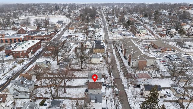 2240 12th Street SW, Akron, OH 44314