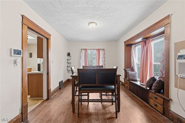 2240 12th Street SW, Akron, OH 44314