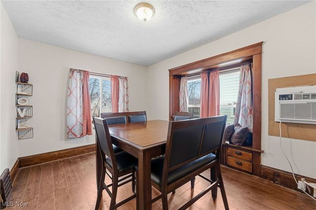 2240 12th Street SW, Akron, OH 44314