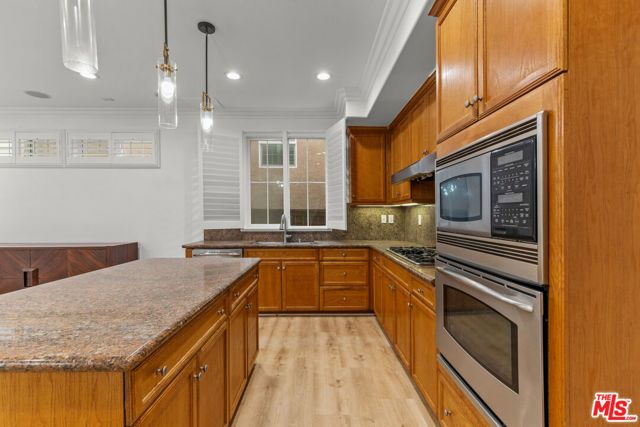 9108 S Heritage Way, Inglewood, CA 90305