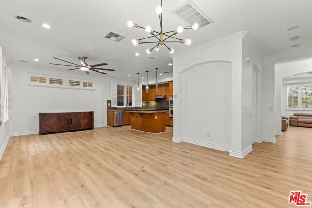 9108 S Heritage Way, Inglewood, CA 90305
