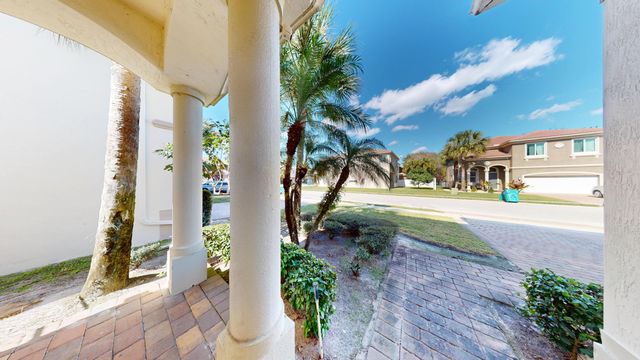 1007 Grove Park Circle, Boynton Beach, FL 33436