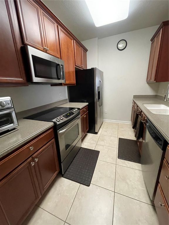 Image 2 of property listing at 3338 ROBERT TRENT JONES DRIVE 30404, Orlando, FL 32835