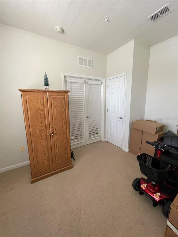 Image 13 of property listing at 3338 ROBERT TRENT JONES DRIVE 30404, Orlando, FL 32835