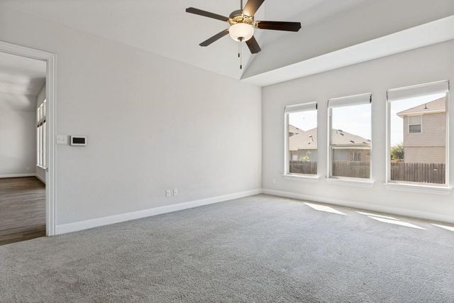 727 Spinnaker LOOP A, Kyle, TX 78640