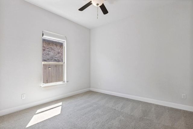 727 Spinnaker LOOP A, Kyle, TX 78640