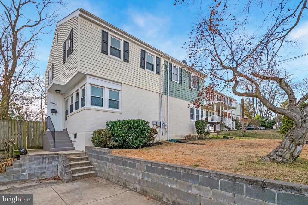 2509 OBERLIN DR, Alexandria, VA 22307