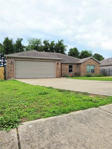 3453 Knox Loop, Springdale, AR 72762