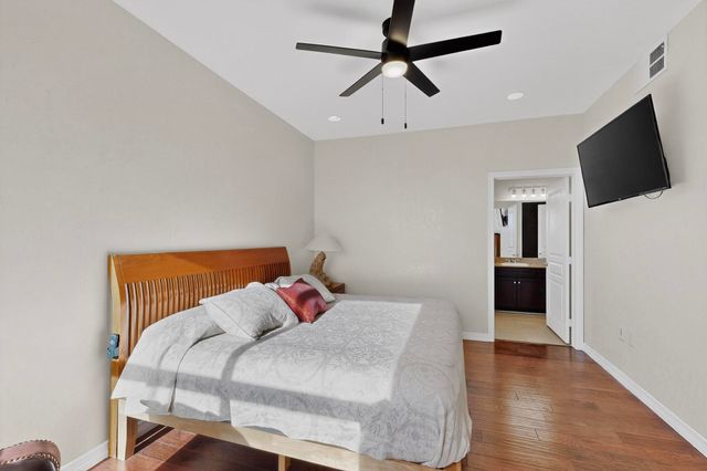 330 Las Colinas Boulevard E 1116, Irving, TX 75039