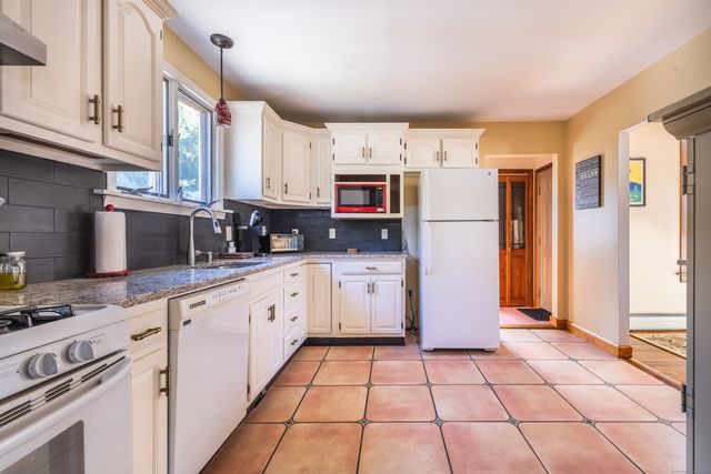 20 Cherry Street, Seymour, CT 06483