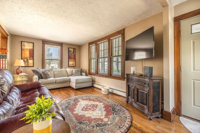 20 Cherry Street, Seymour, CT 06483