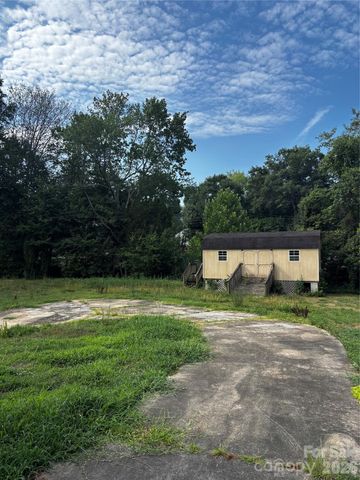 907 Maple Avenue, Salisbury, NC 28144