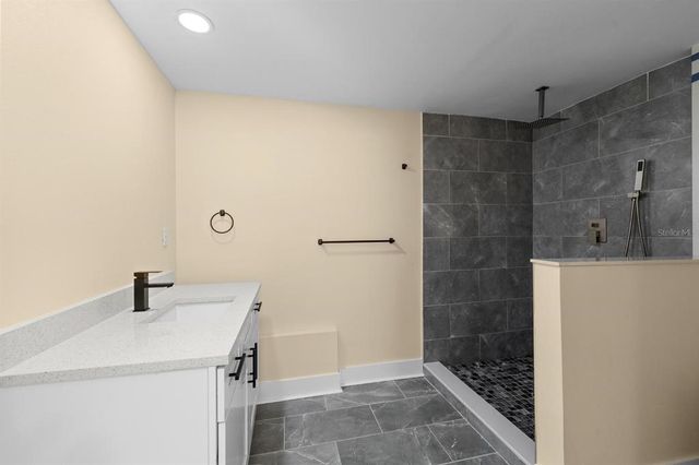 10707 N ROME AVENUE, Tampa, FL 33612
