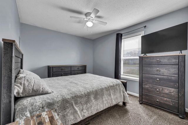 1977 Timberline Circle, Oak Grove, KY 42262
