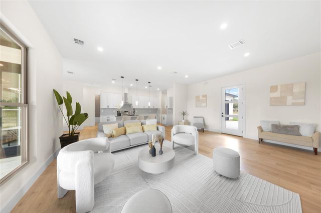 131 Koele CT, Bastrop, TX 78602