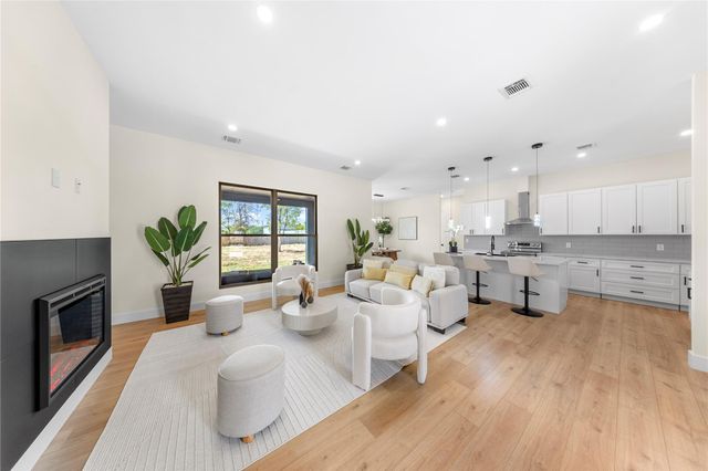 131 Koele CT, Bastrop, TX 78602