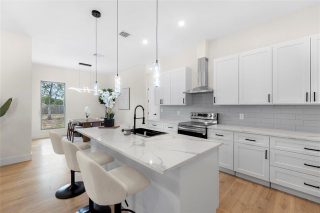 131 Koele CT, Bastrop, TX 78602