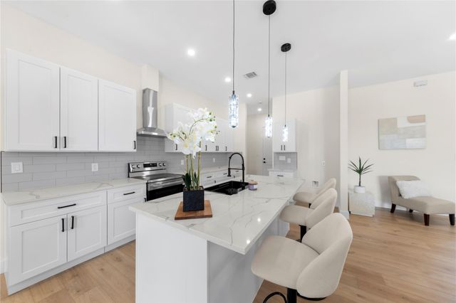 131 Koele CT, Bastrop, TX 78602