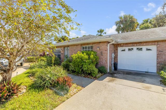 711 RIVER OAKS CIRCLE, New Smyrna Beach, FL 32169