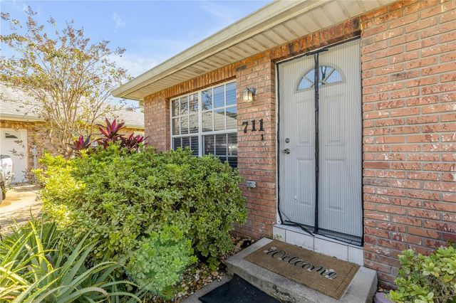 711 RIVER OAKS CIRCLE, New Smyrna Beach, FL 32169