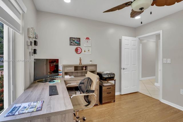 1910 SW 135th Way, Miramar, FL 33027