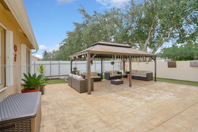 1910 SW 135th Way, Miramar, FL 33027