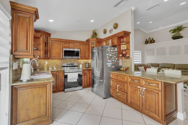 1910 SW 135th Way, Miramar, FL 33027
