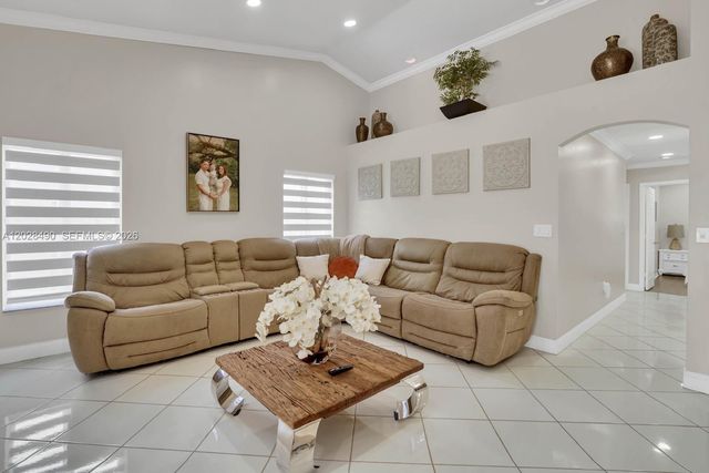 1910 SW 135th Way, Miramar, FL 33027