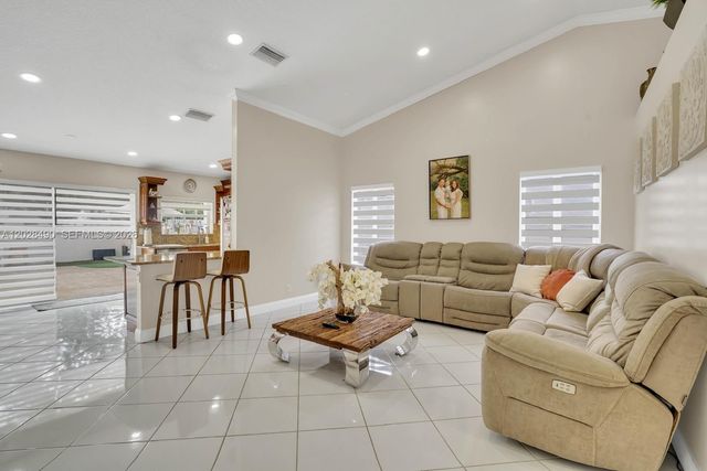 1910 SW 135th Way, Miramar, FL 33027