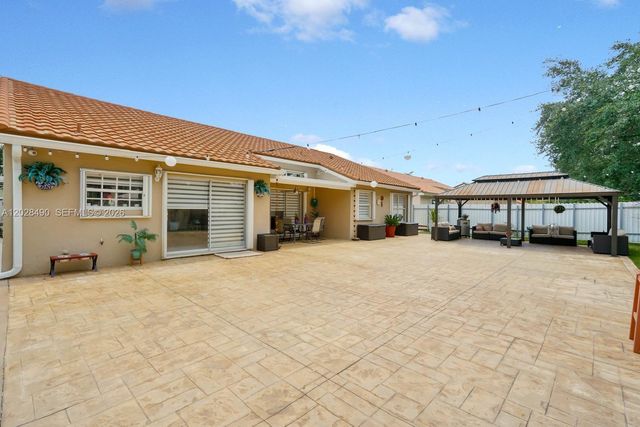 1910 SW 135th Way, Miramar, FL 33027