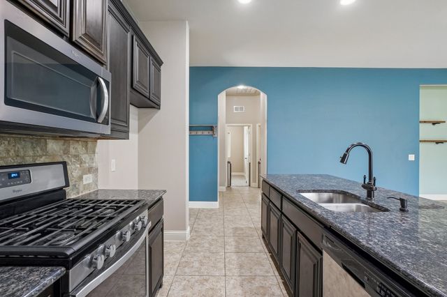 1075 Carpenter Court, Lavon, TX 75166