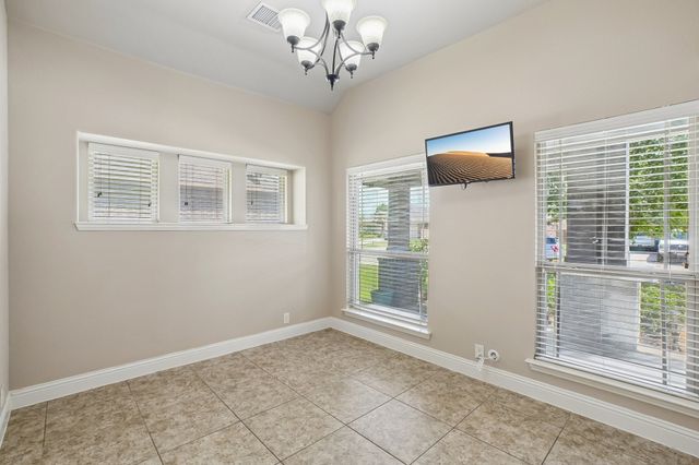 1075 Carpenter Court, Lavon, TX 75166