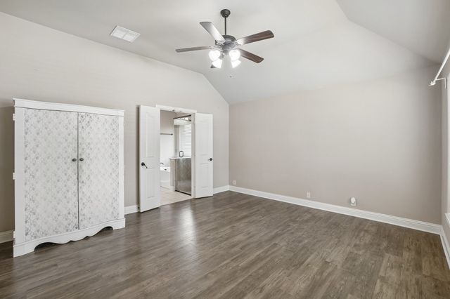 1075 Carpenter Court, Lavon, TX 75166