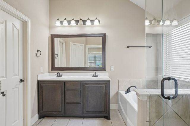 1075 Carpenter Court, Lavon, TX 75166