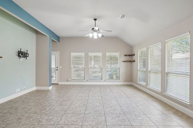 1075 Carpenter Court, Lavon, TX 75166