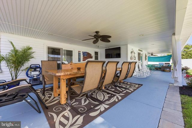 4 BUNKER HILL RD, Sewell, NJ 08080