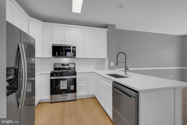 20863 COSWORTH TER, Sterling, VA 20165