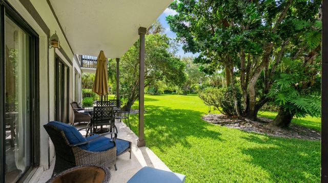 13334 Polo Club Road 240, Wellington, FL 33414