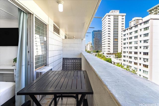 2463 Kuhio Avenue 810, Honolulu, HI 96815