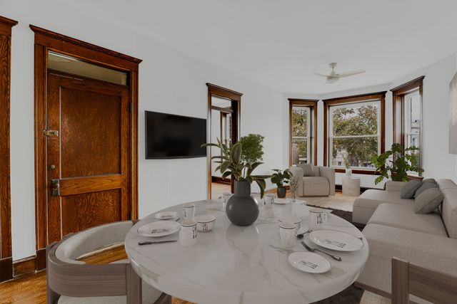 4339 W Monroe Street, Chicago, IL 60624