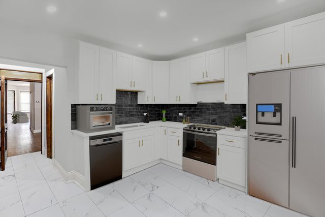 4339 W Monroe Street, Chicago, IL 60624