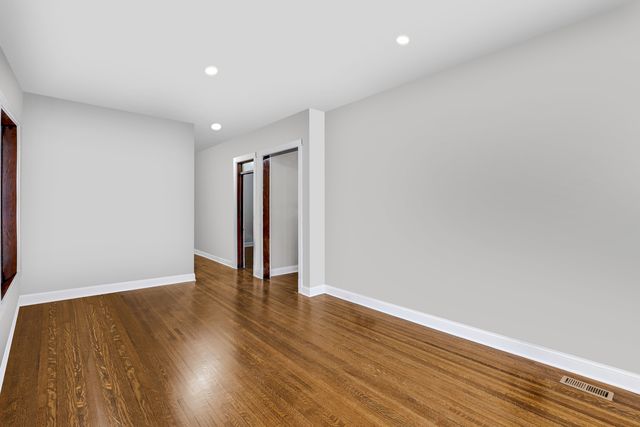 4339 W Monroe Street, Chicago, IL 60624