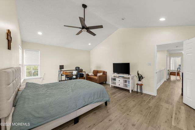 41 Tall Oaks Court, Old Bridge, NJ 08857