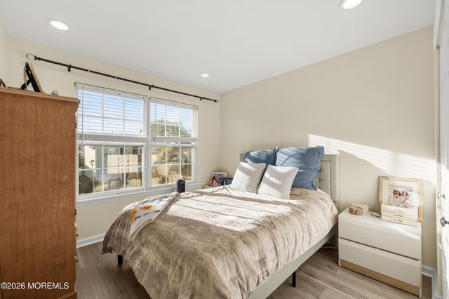 41 Tall Oaks Court, Old Bridge, NJ 08857