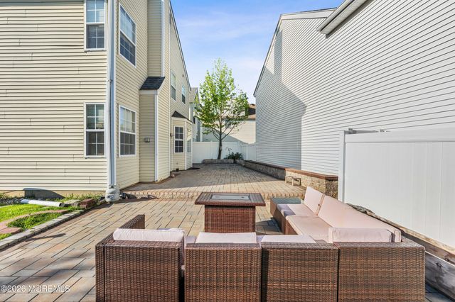 41 Tall Oaks Court, Old Bridge, NJ 08857