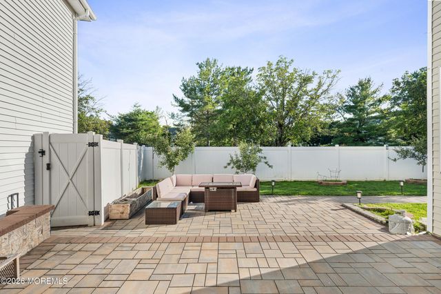 41 Tall Oaks Court, Old Bridge, NJ 08857